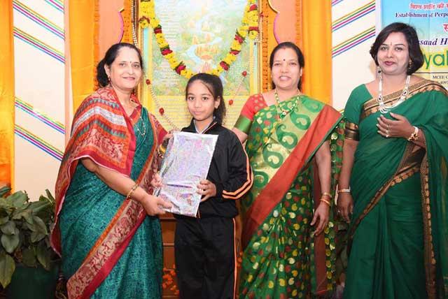 Hariyali Teej Celebration under the banner Sahasrasheersha Devi Mandal, female wing of Maharishi World Peace Movement. SDM, Bhopal unit organised this programme.