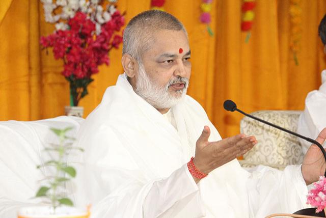 Pujya Brahmachari Girish Ji addressing the audience on the occasion of celebration of International Mother's Day organised by Sahasra Sheersha Devi Mandal (unit of Maharishi World Peace Movement) at Maharishi Vedic Sanskritik Kendra Bhopal.