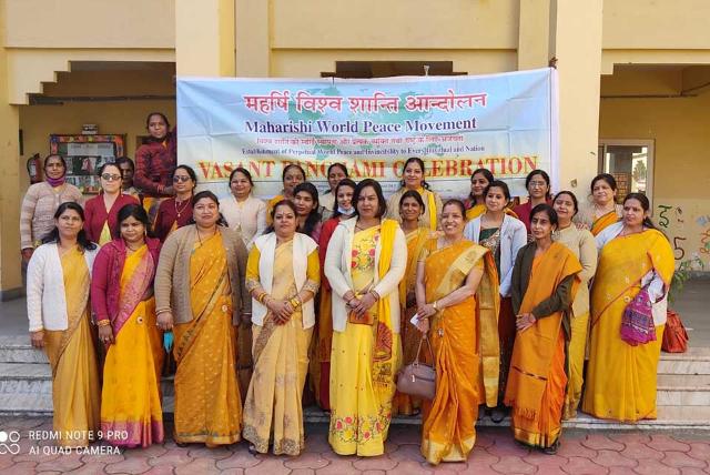 Sahasrasheersha Devi Mandal, female wing of Maharishi World Peace Movement celebrated Vasant Panchami at Maharishi Vidya Mandir, Ayodhya Nagar, Bhopal today with various activities.<br><br>Celebration started with the Guru Pujan followed by Saraswati Pooja and Group meditation. Smt.Suman Yadav, Secretary, Ayodya Nagar, Bhopal welcomed everyone present there.<br><br>On this occasion, Smt. Arya Nandkumar, National Secretary - Communication in her address briefed about Vasant Panchami and the importance of Saraswati Pooja. She further added that this day is auspicious for Sikhs due to the marriage of their Guru taken place on Vasant Panchami day. So there is no need to see any muhurth etc for doing any noble things. Smt.Suman Yadav, Principal, Maharishi Vidya Mandir, Ayodhya Nagar, Bhopal in her speech conveyed that Goddess Saraswati, the Goddess of knowledge and music is worshipped on the day of Vasant Panchami. We all should worship Saraswati Ji regularly so that we can get continuous knowledge. There were games namely