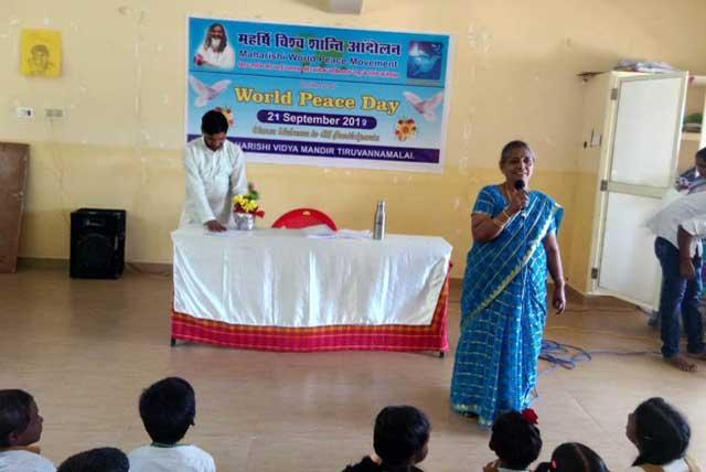 Celebration on the eve of World Peace Day started with introduction delivered by School Pupil Leader followed by Shri Guru poojan, where the principal, the teachers, few parents and all persons of our office/institution took part in this wonderful occasion.  Soon after pooja, all the staff members and the students did TM for 15minutes.  Then speech was delivered by honourable principal madam, followed by oath taking. 