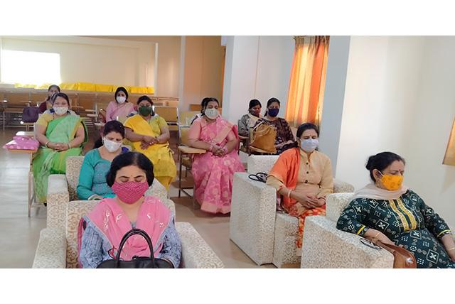 Sahasrasheersha Devi Mandal, female wing of Maharishi World Peace Movement celebrated International Women's Day at Maharishi Vedic Sanskritik Kendra, Bhopal on 8th March 2021.	