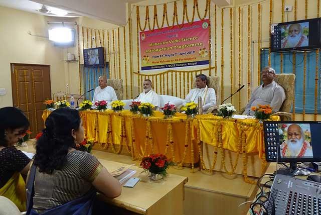 Maharishi Vedic Administrators Training Institute and Maharishi World Peace Movement has organised 7 days Maharishi Ved Vigyan Introductory Programme at Bhopal, Madhya Pradesh. Grand valedictory programme was organised at MCEE campus celebration hall in presence of Brahmachari Girish Ji-the President of Maharishi World Peace Movement.