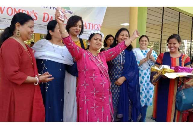 Sahasrasheersha Devi Mandal, female wing of Maharishi World Peace Movement celebrated International Women's Day at Kerwa Dam on 08th March 2020.